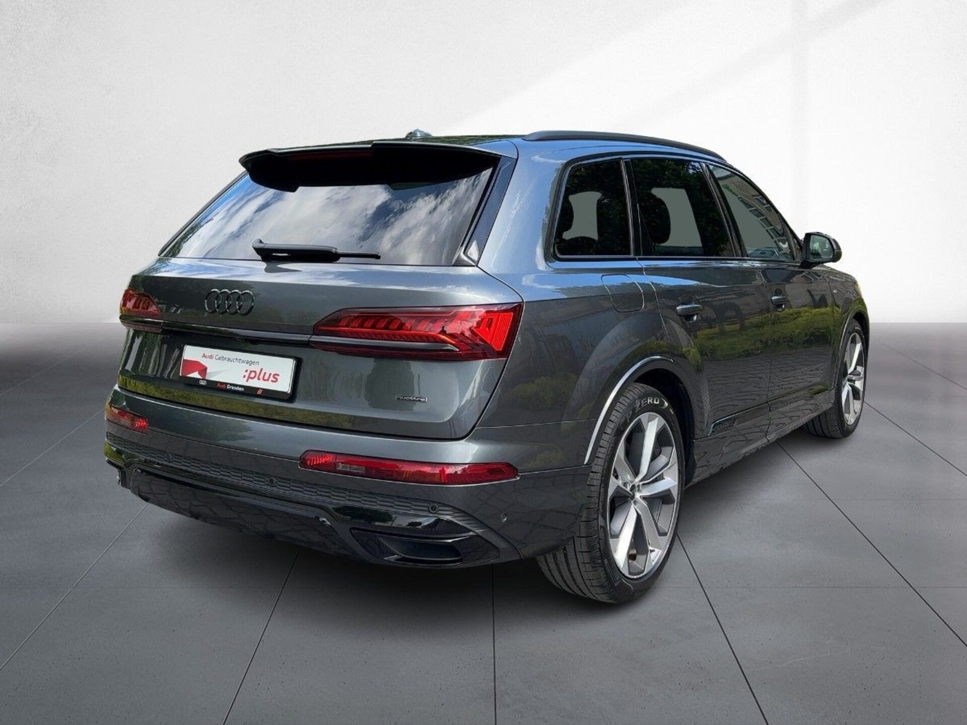 Audi Q7 SUV TFSI e S line