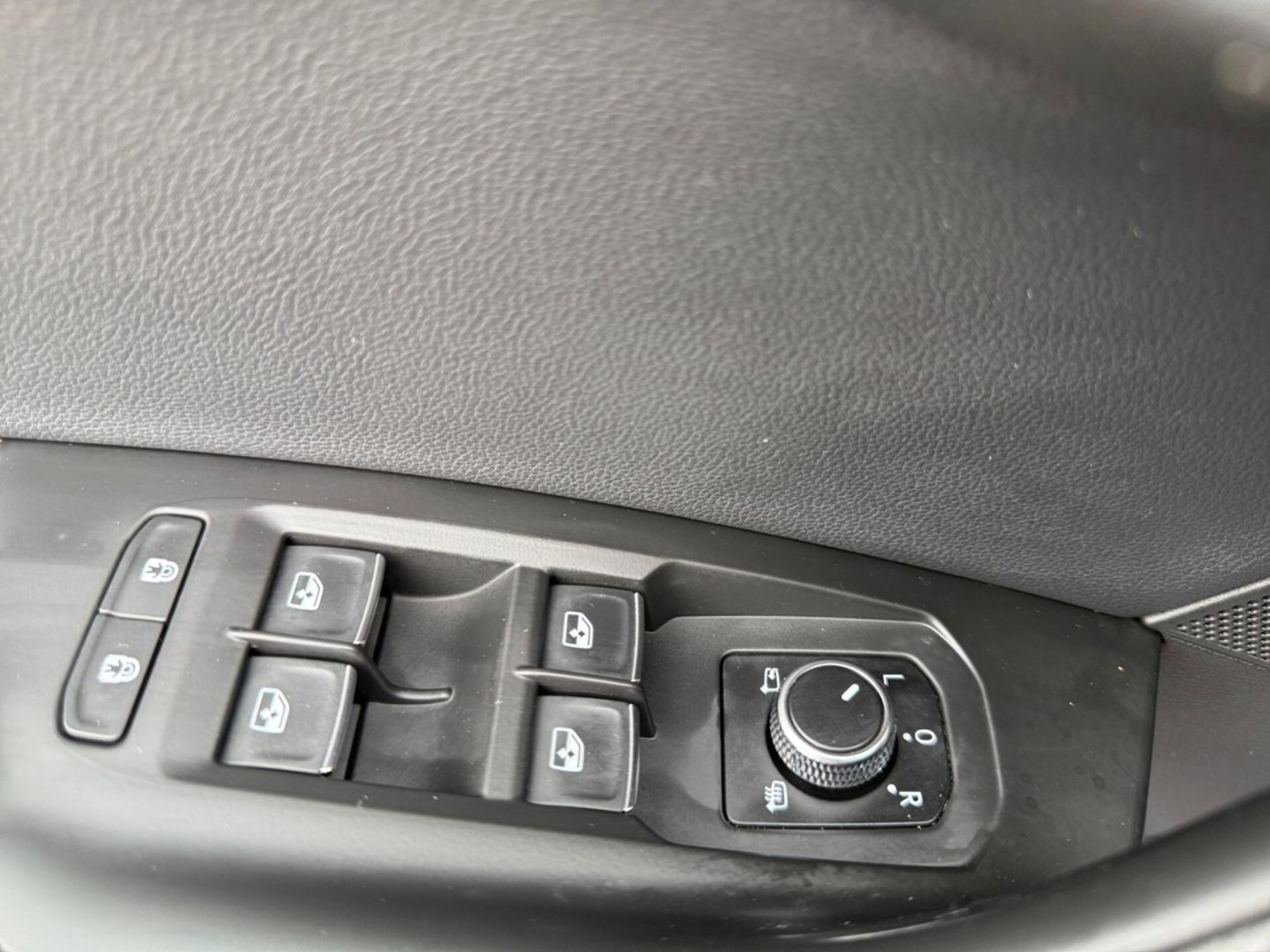 Volkswagen Touareg Basis-Modell