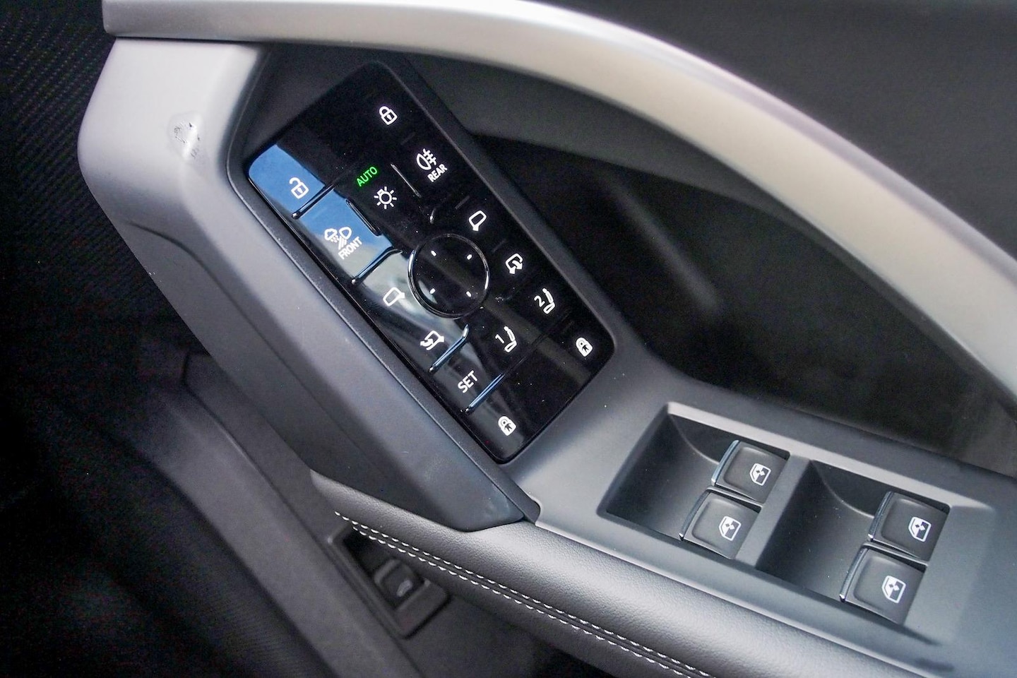 Image about Audi Q5 SUV TFSI quattro 200 kW sport