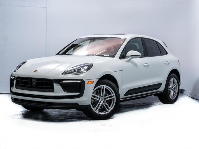 2026 Porsche Macan Base