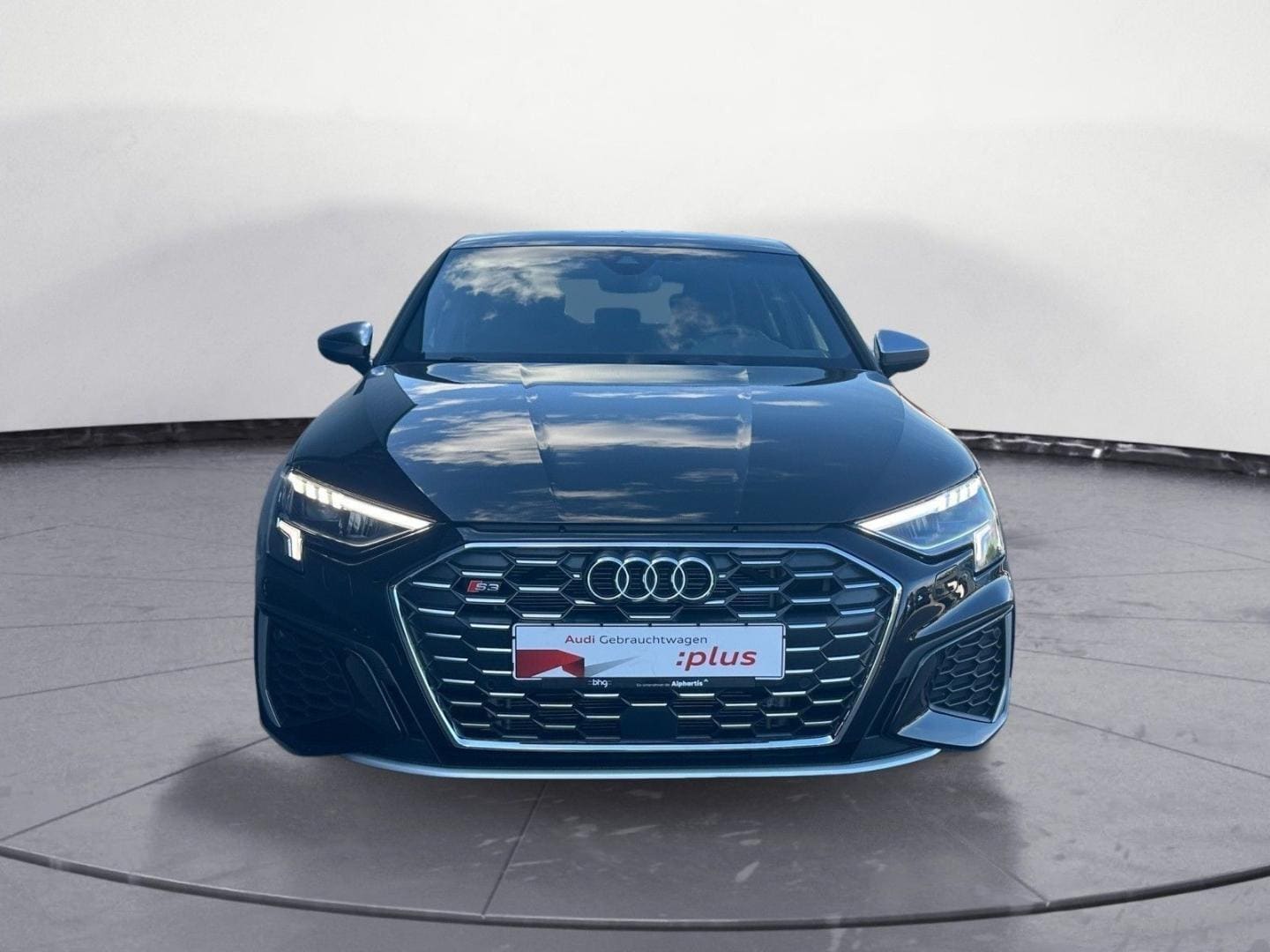 Bild über Audi S3 Sportback TFSI quattro S tronic - für weitere Informationen kontaktieren Sie den Audi Partner
