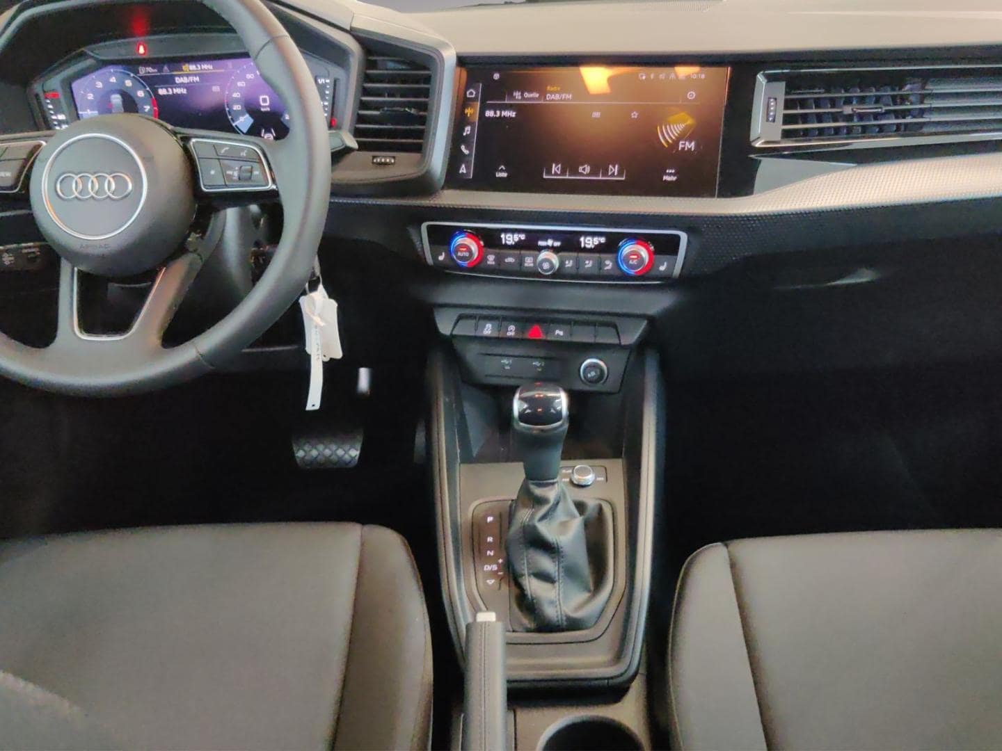 Bild über Audi A1 Sportback advanced 30 TFSI S tronic - für weitere Informationen kontaktieren Sie den Audi Partner