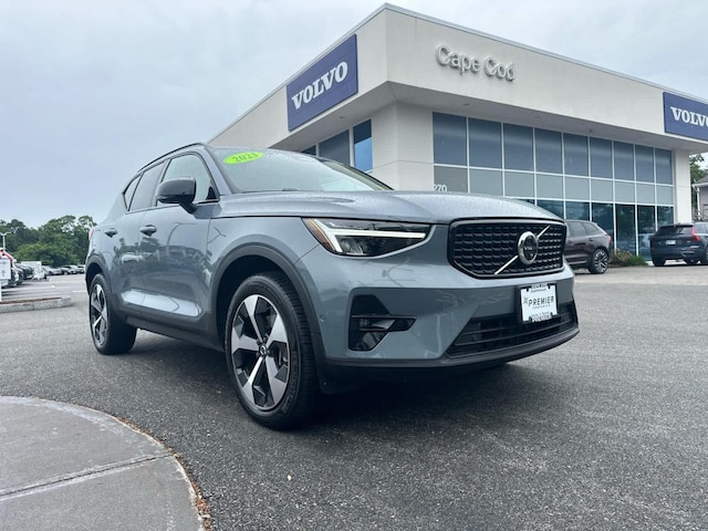 2023 Volvo XC40