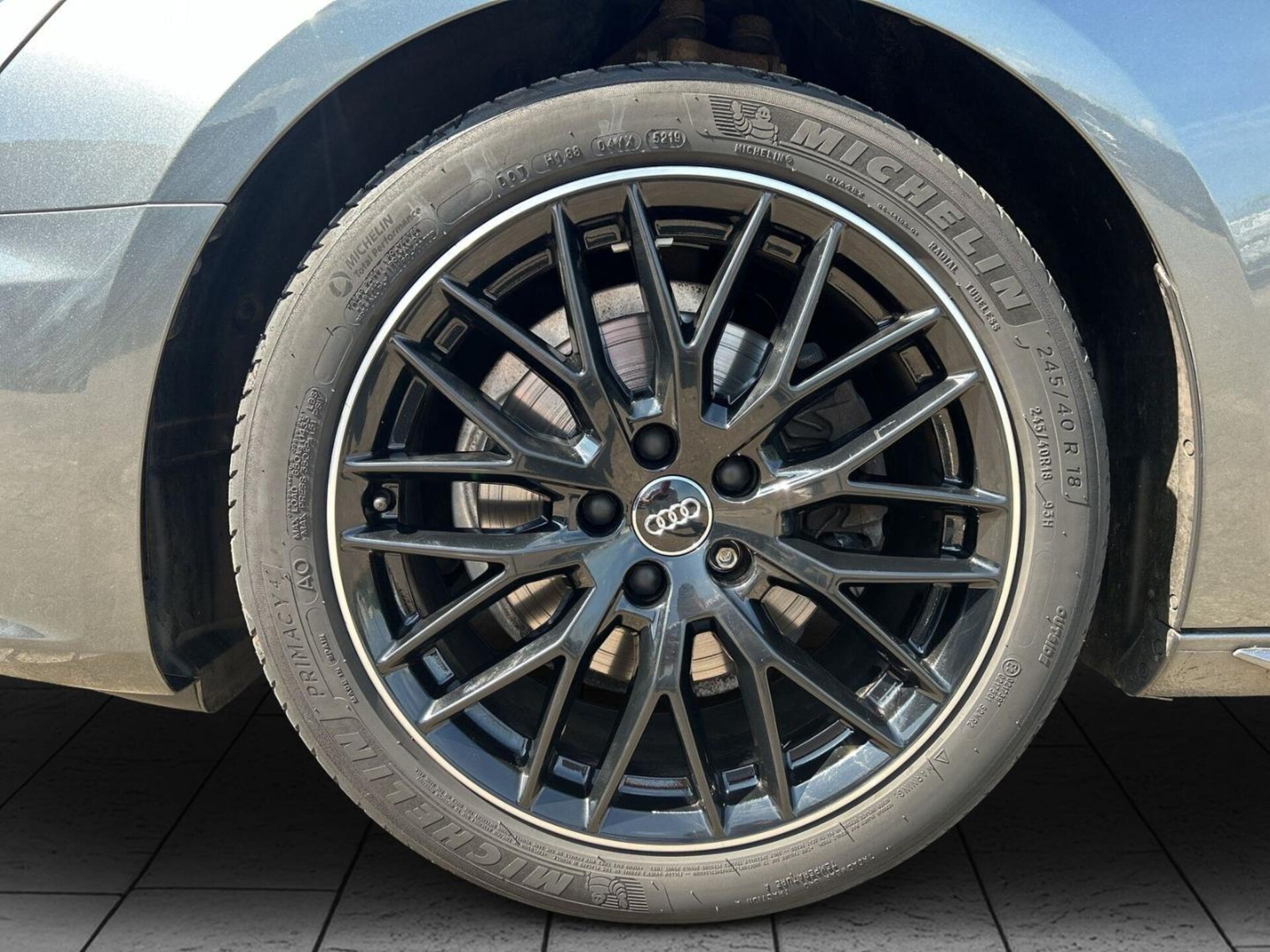 Audi A4 Avant S line