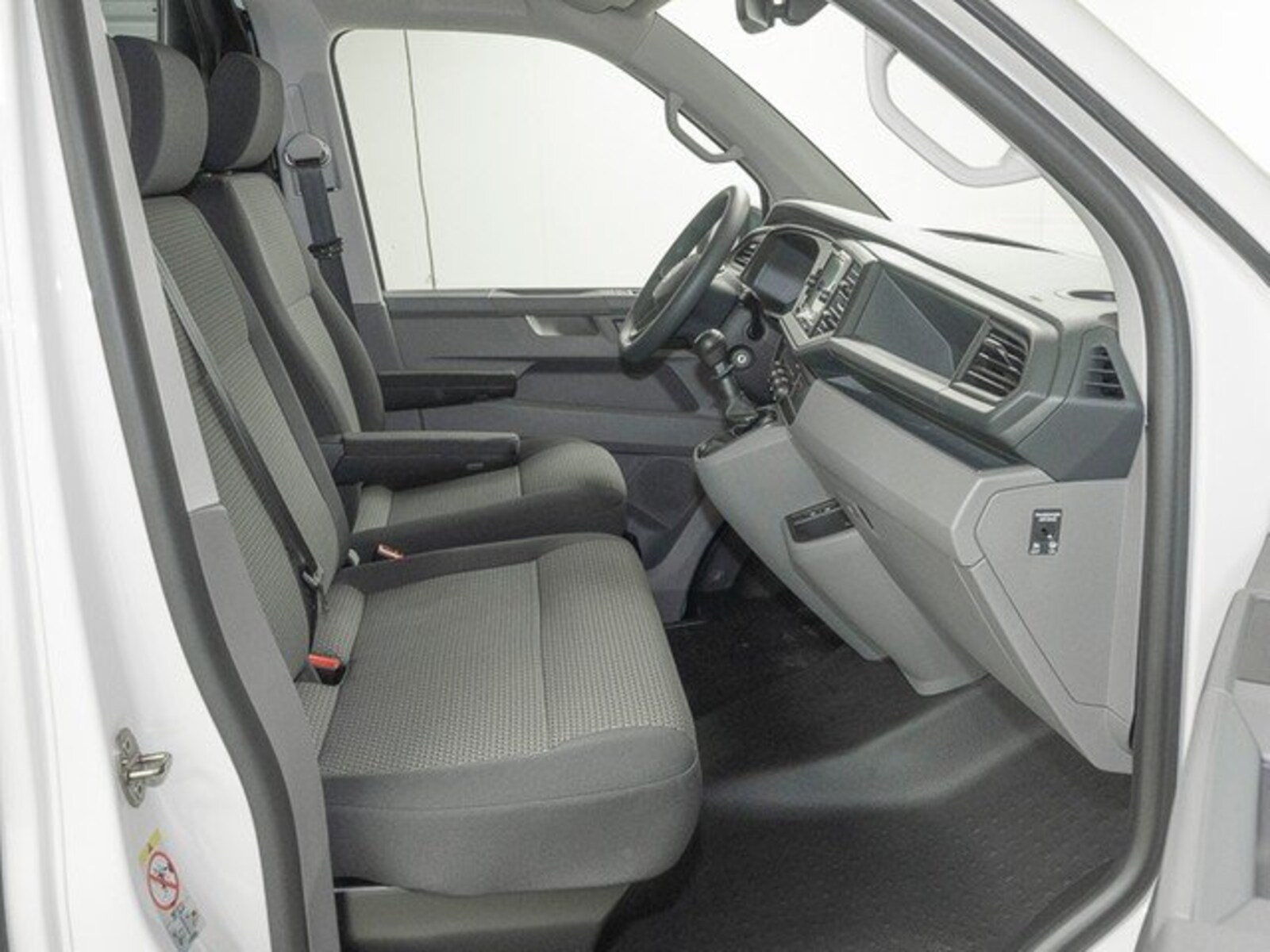 Volkswagen T6.1 Transporter Kasten langer Radstand – Bild 6