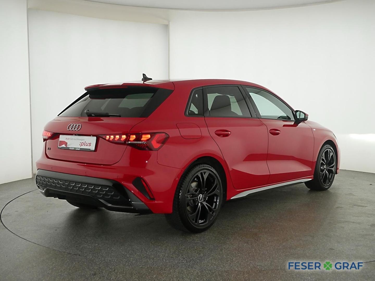Bild über Audi A3 Sportback S line 35 TFSI S tronic - für weitere Informationen kontaktieren Sie den Audi Partner
