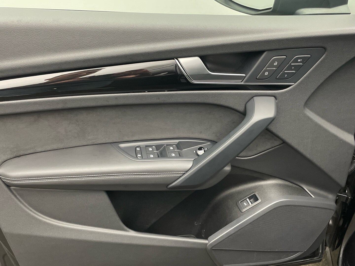 Image about Audi SQ5 TDI tiptronic
