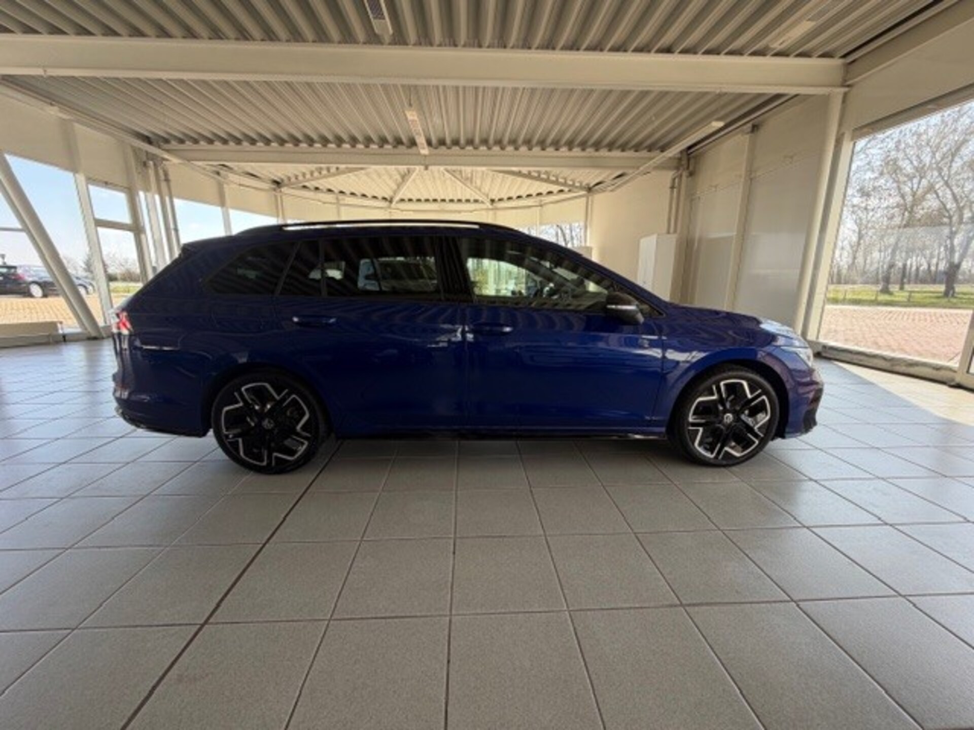 Volkswagen Golf Variant R-Line
