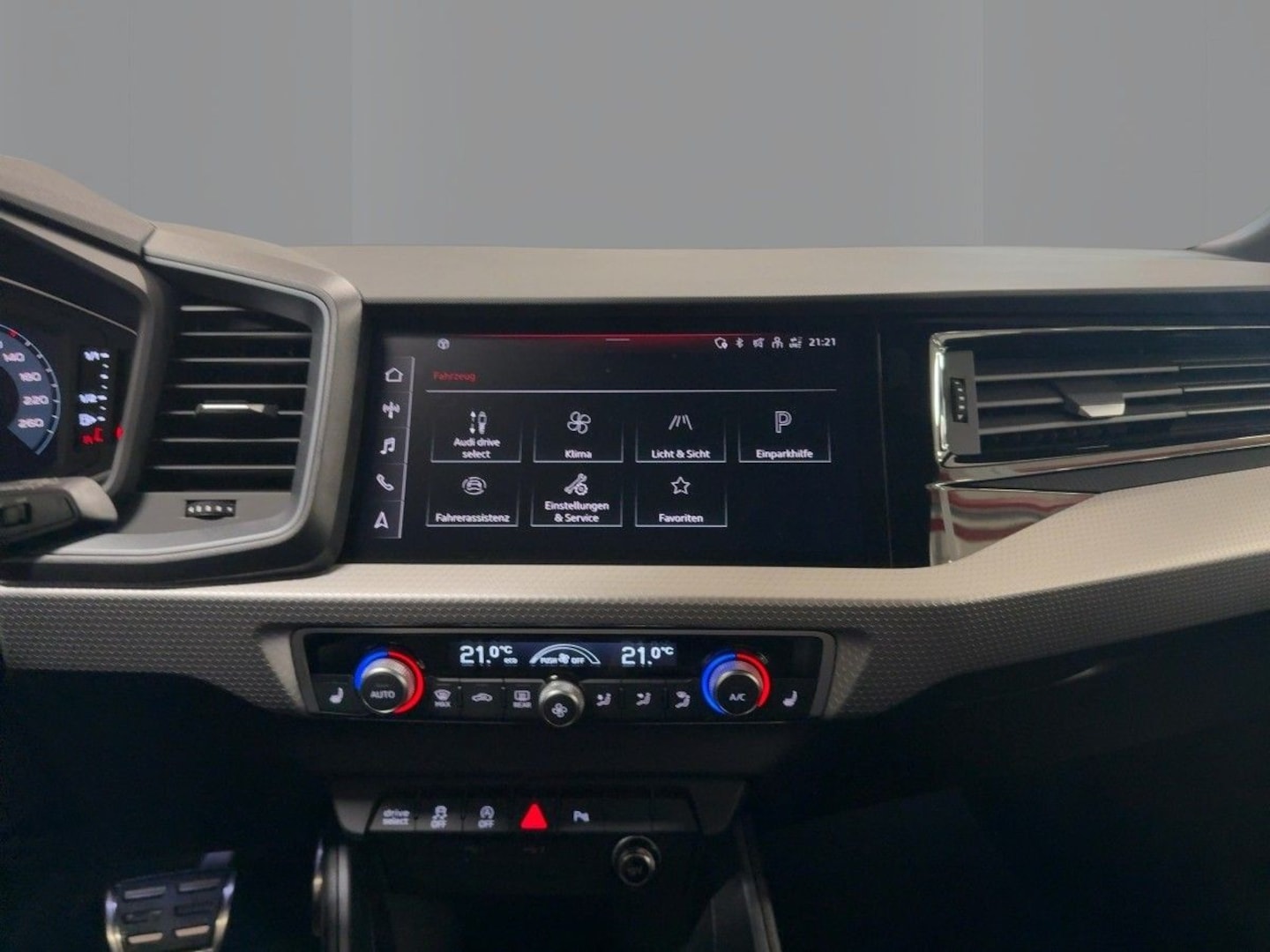Bild über Audi A1 Sportback S line 40 TFSI S tronic - für weitere Informationen kontaktieren Sie den Audi Partner