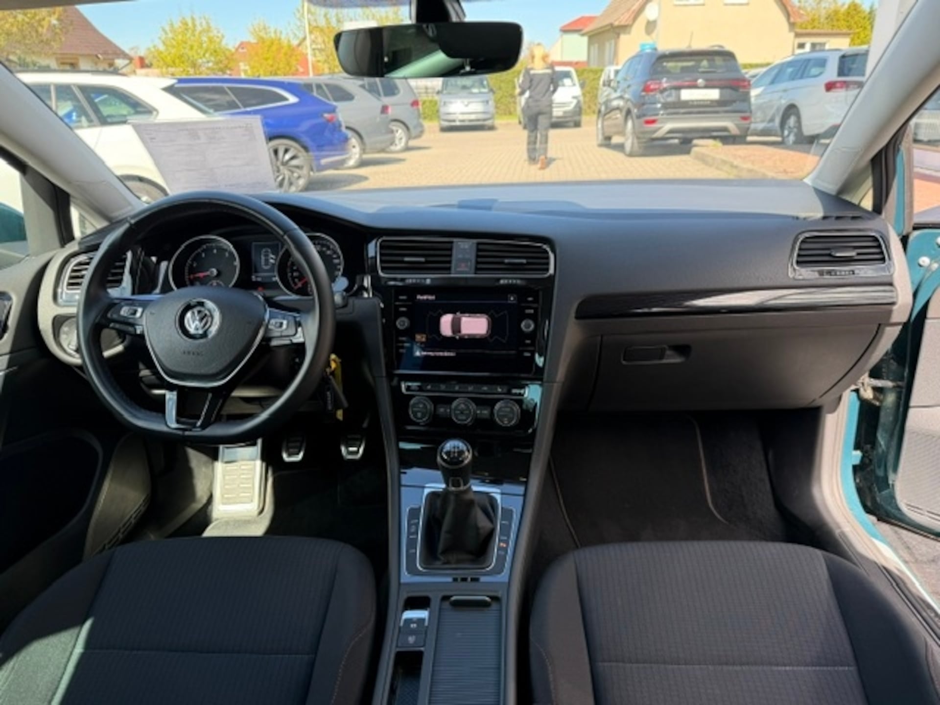Volkswagen Golf SOUND