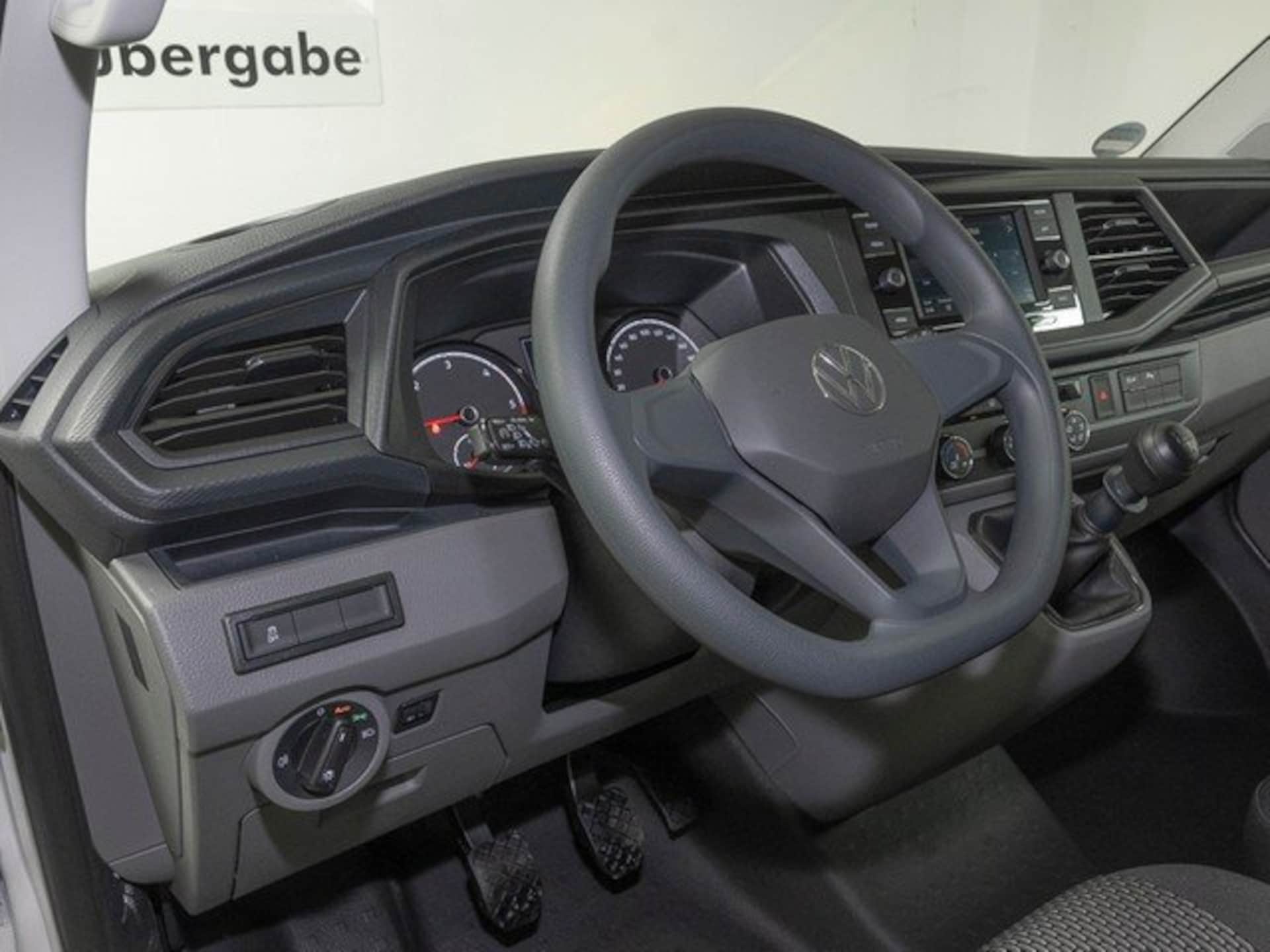 Volkswagen T6.1 Transporter Kasten langer Radstand