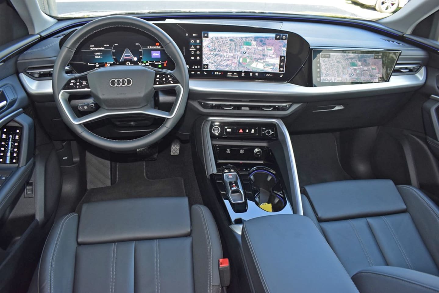 Bild über Audi Q5 SUV TDI quattro 150 kW S tronic - für weitere Informationen kontaktieren Sie den Audi Partner