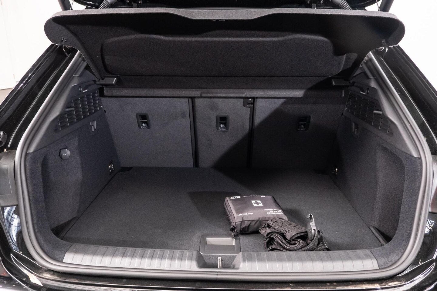 Image about Audi RS 3 Sportback TFSI quattro S tronic