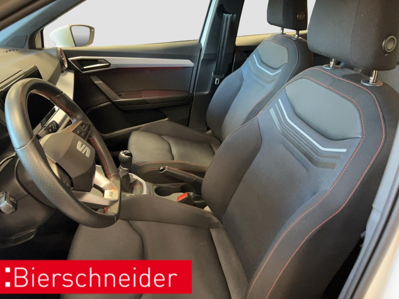SEAT Arona – Bild 12