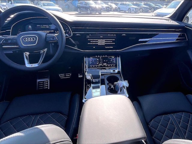 2026 Audi SQ7 Premium Plus - Photo 7