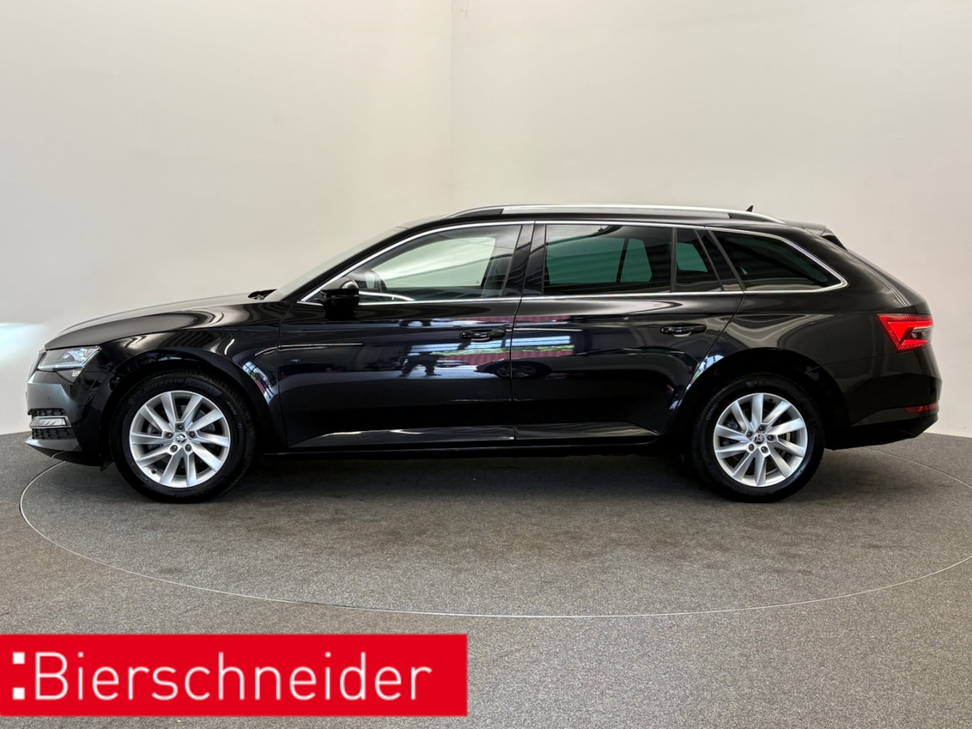 Skoda Superb Combi Style
