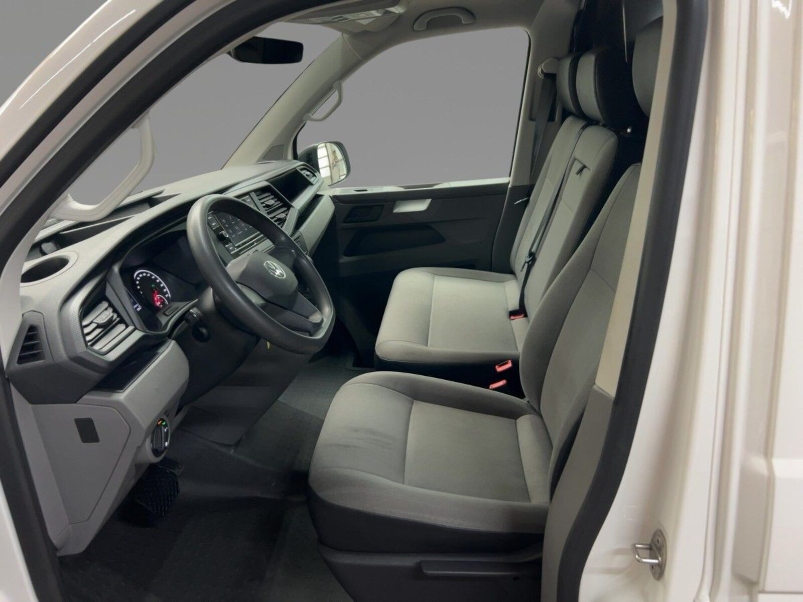 Volkswagen T6.1 Transporter Kasten kurzer Radstand – Bild 6