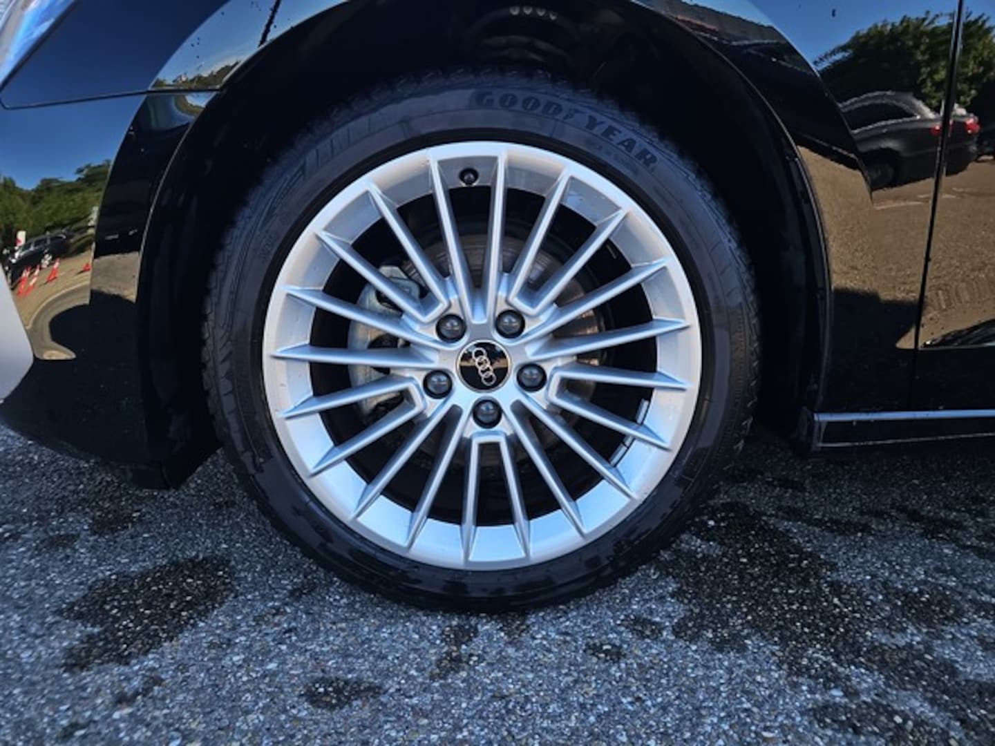 Bild über Audi A3 Sportback advanced 30 TFSI Schaltgetriebe - für weitere Informationen kontaktieren Sie den Audi Partner