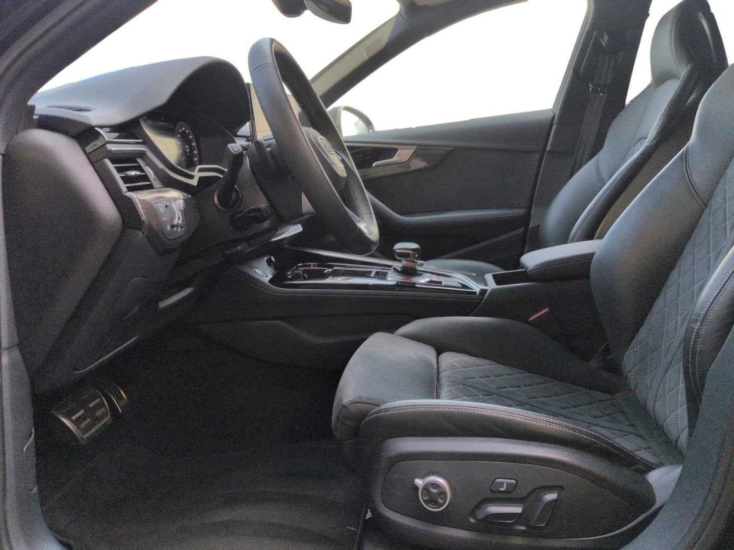 Bild über Audi S4 Avant TDI quattro tiptronic - für weitere Informationen kontaktieren Sie den Audi Partner