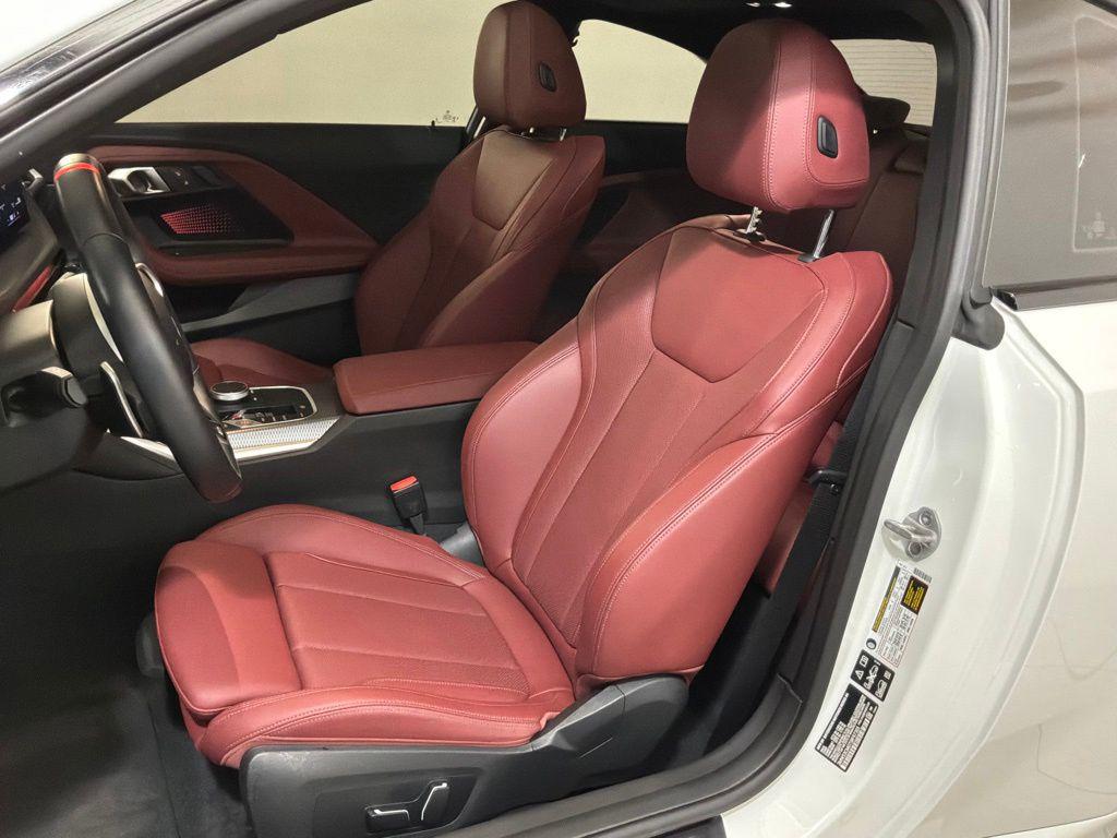 2025 BMW 2 Series M240i - Photo 7