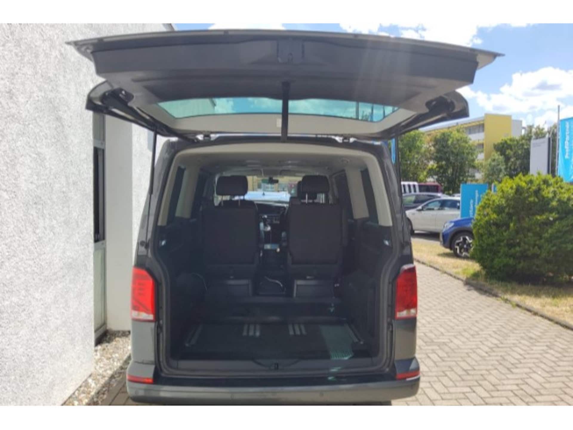 Volkswagen T6.1 Multivan Comfortline