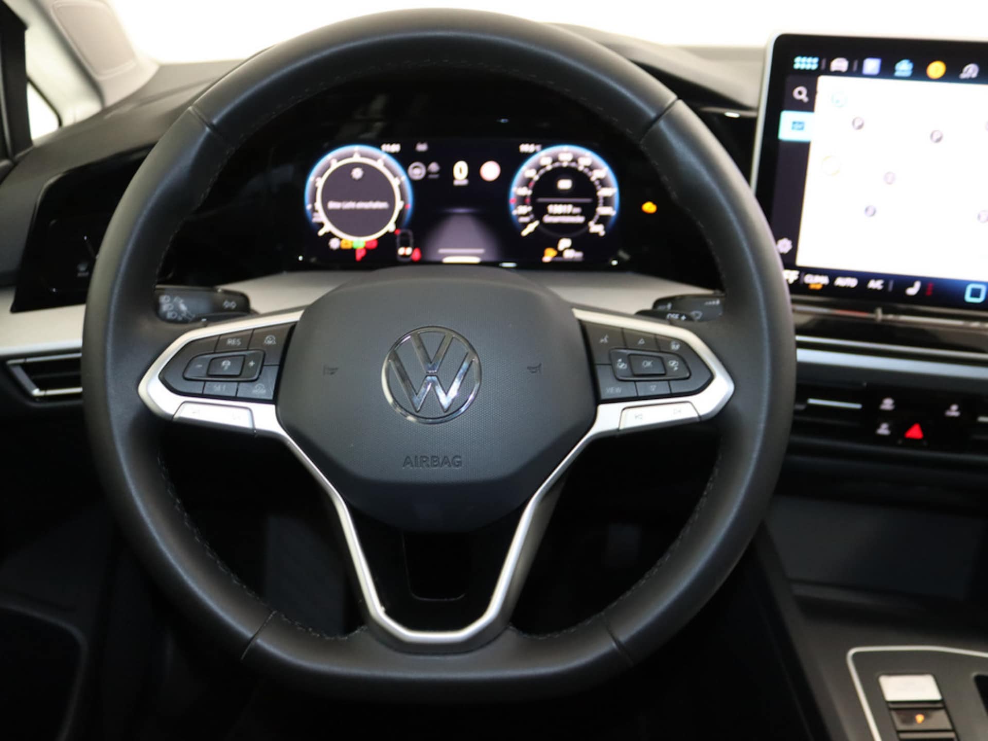 Volkswagen Golf Life
