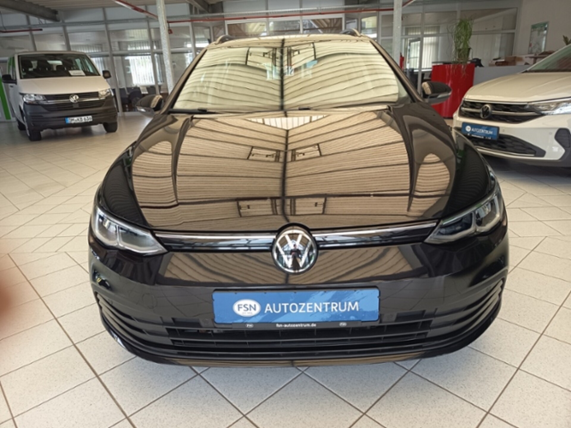 Volkswagen Golf Variant Life