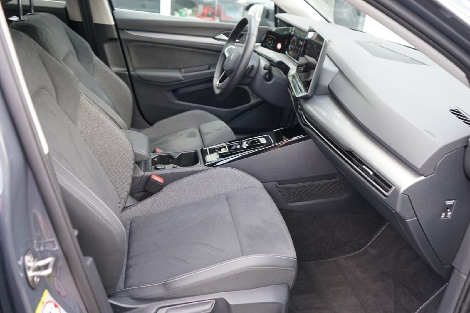 Volkswagen Golf Variant – Bild 8