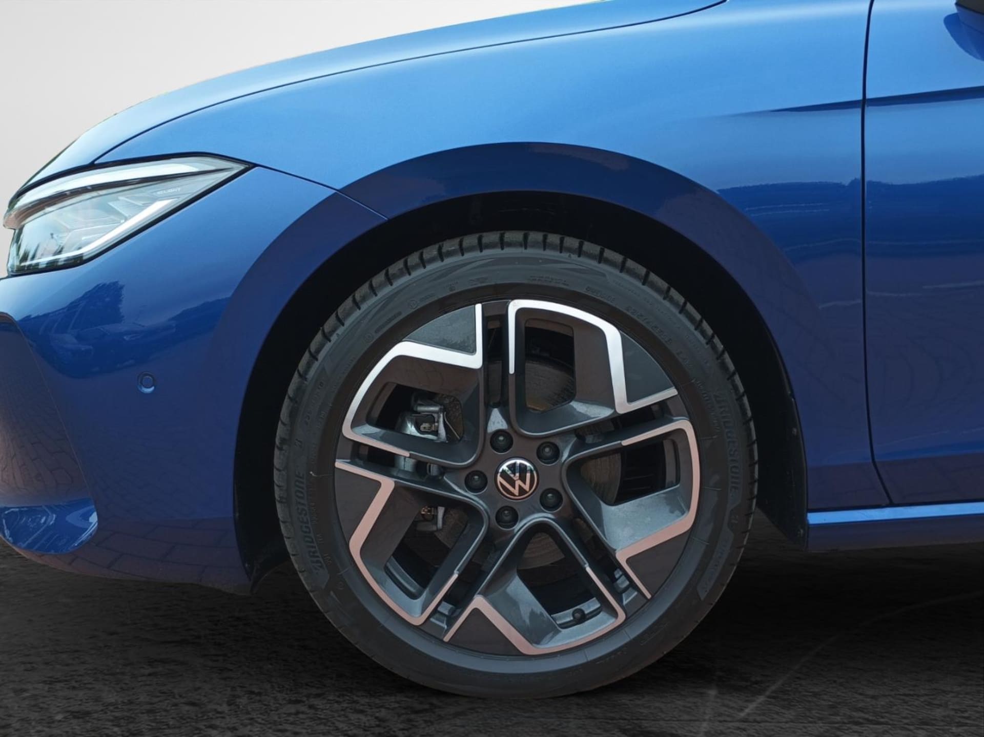 Volkswagen Passat Elegance