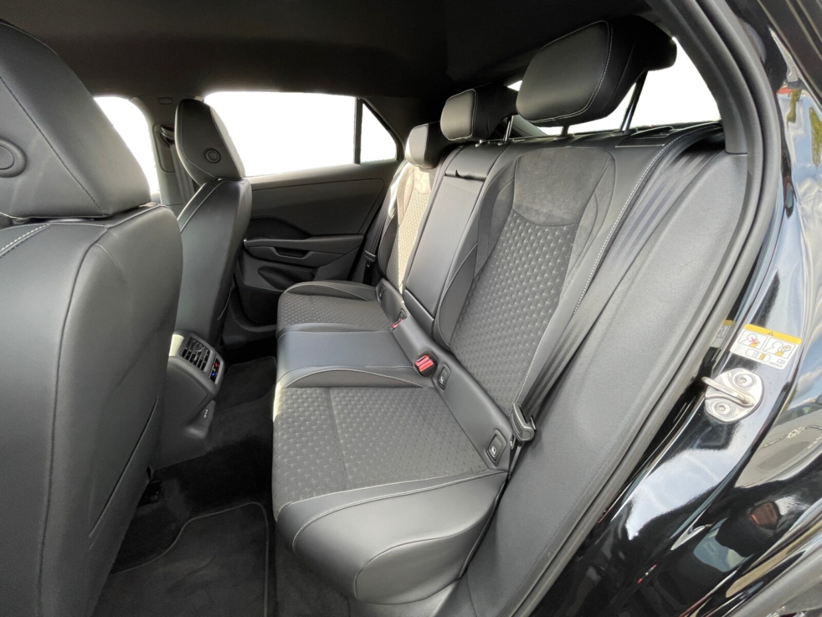 Volkswagen T-Roc – Bild 15