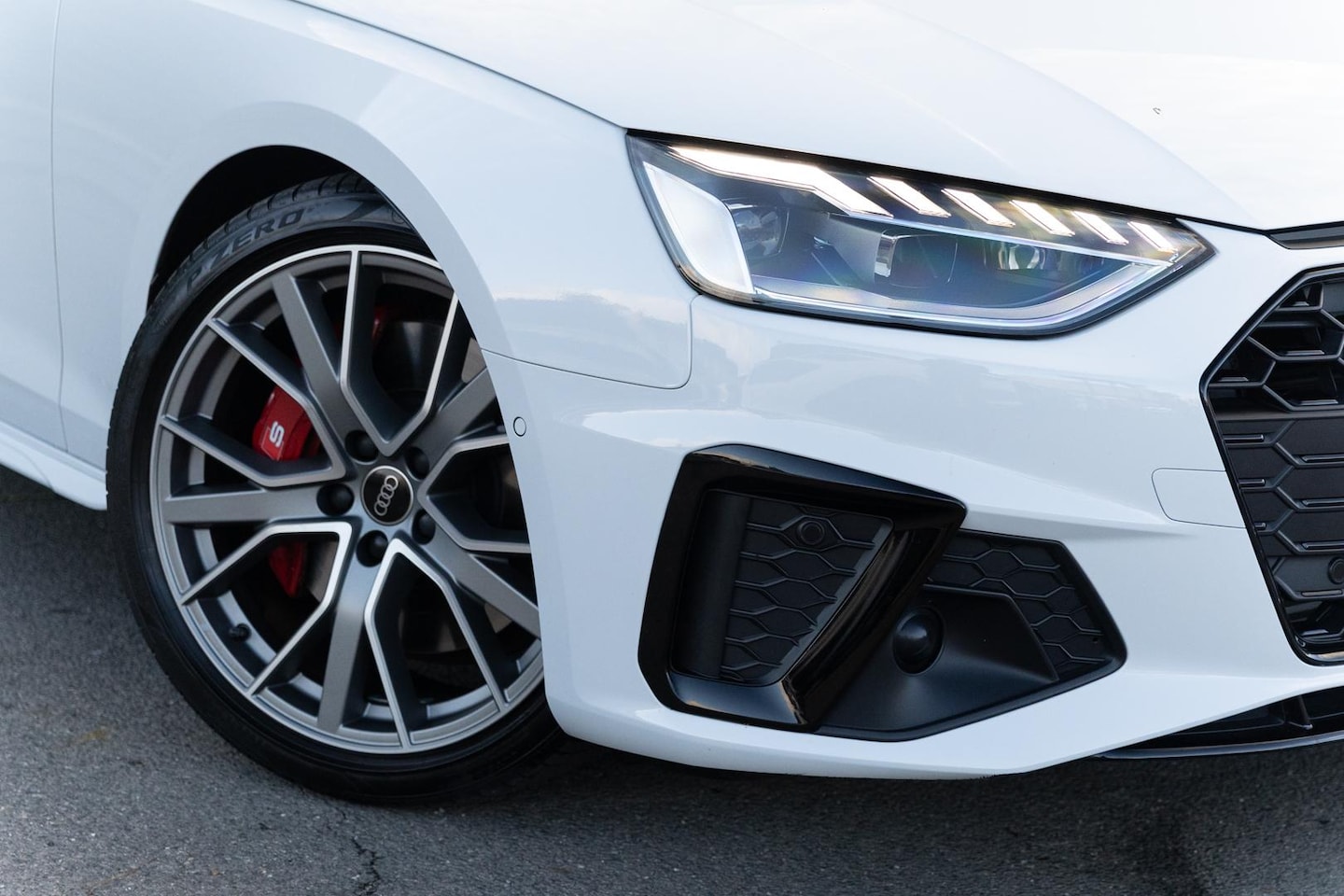 Image about Audi S4 Sedan TFSI quattro tiptronic