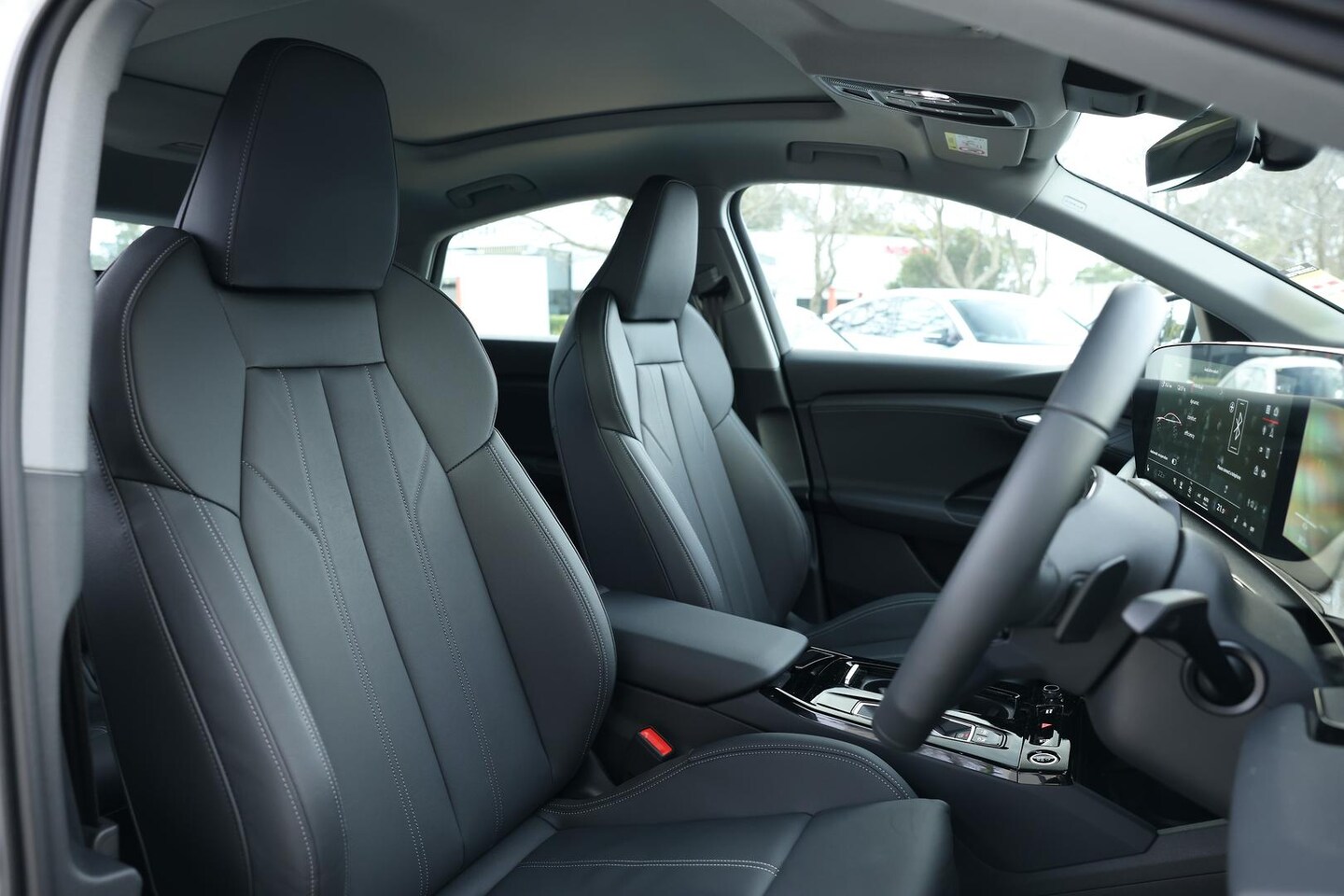 Image about Audi Q6 Sportback e-tron e-tron