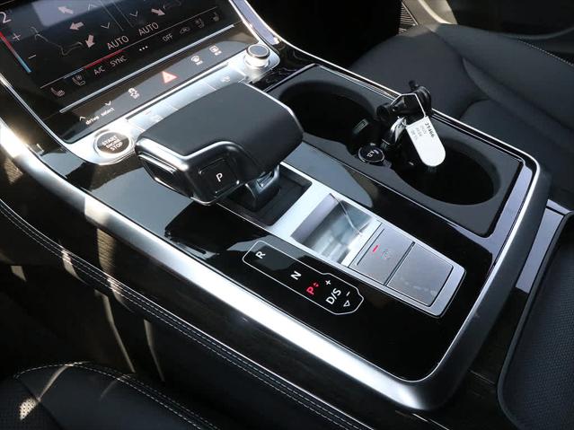 2025 AUDI Q8 - Image 25