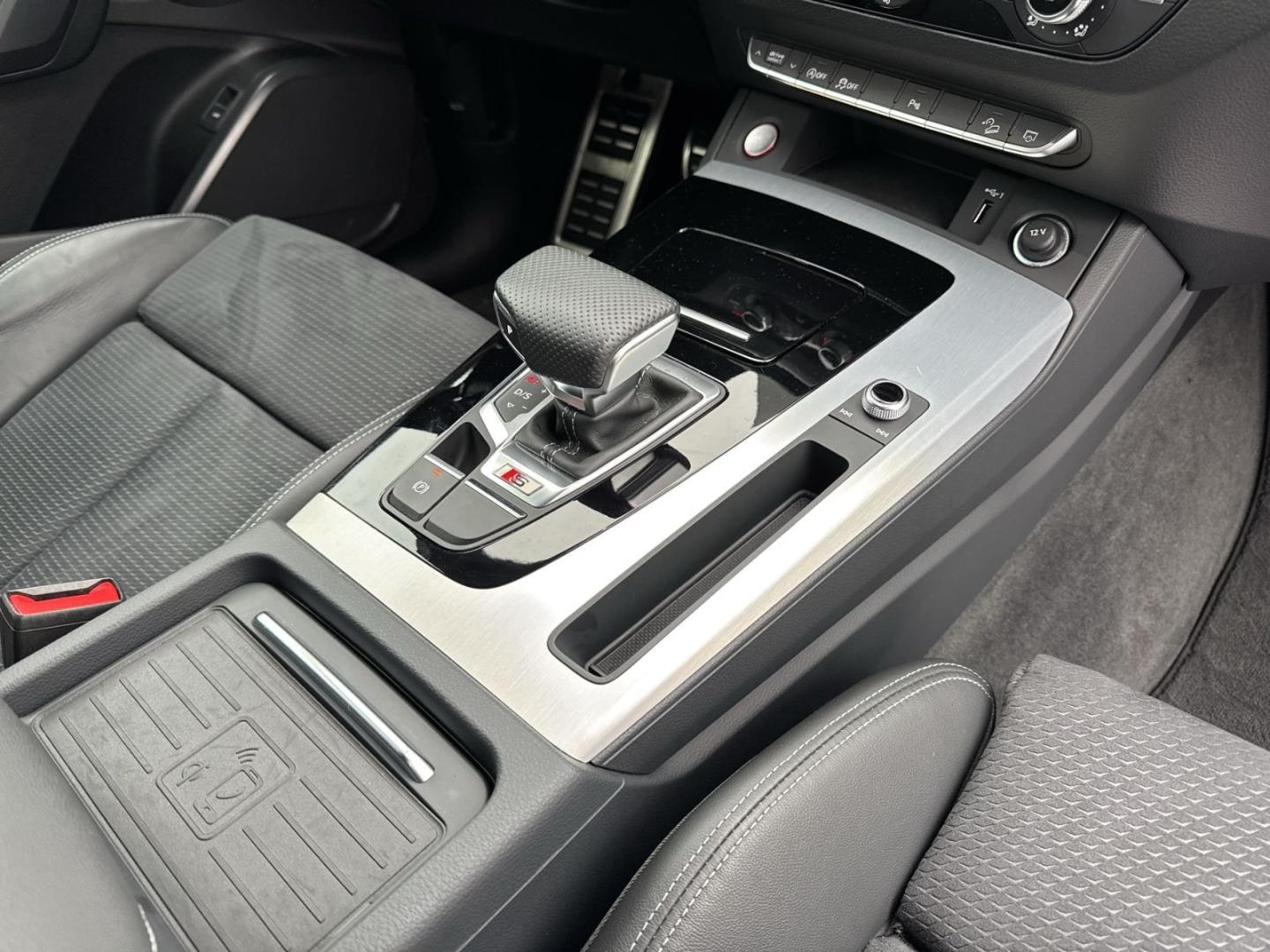 Bild über Audi SQ5 Sportback TDI tiptronic - für weitere Informationen kontaktieren Sie den Audi Partner