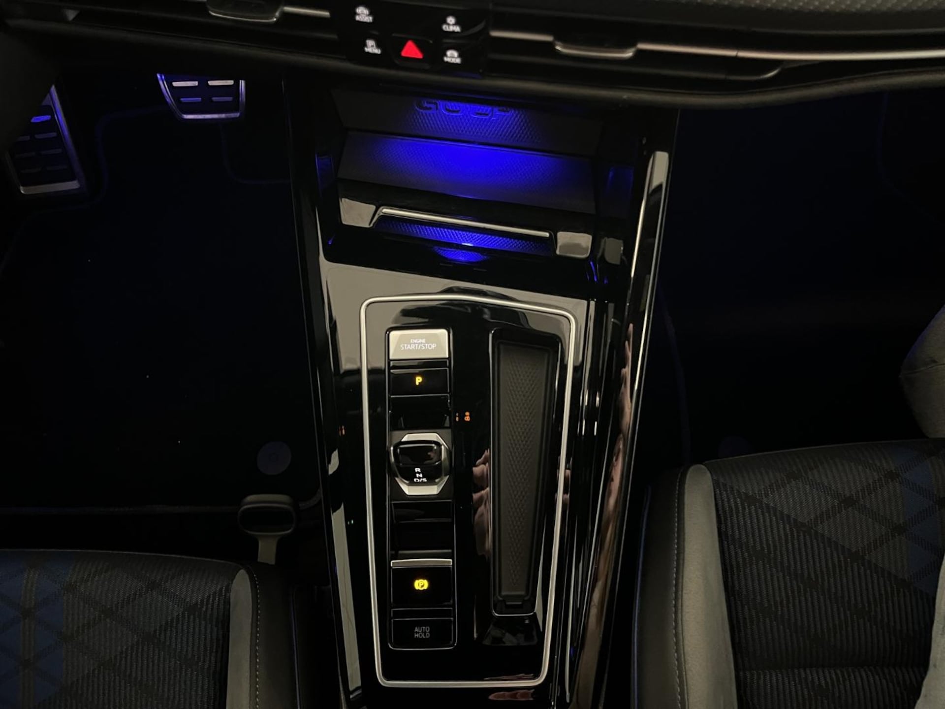 Volkswagen Golf Variant R
