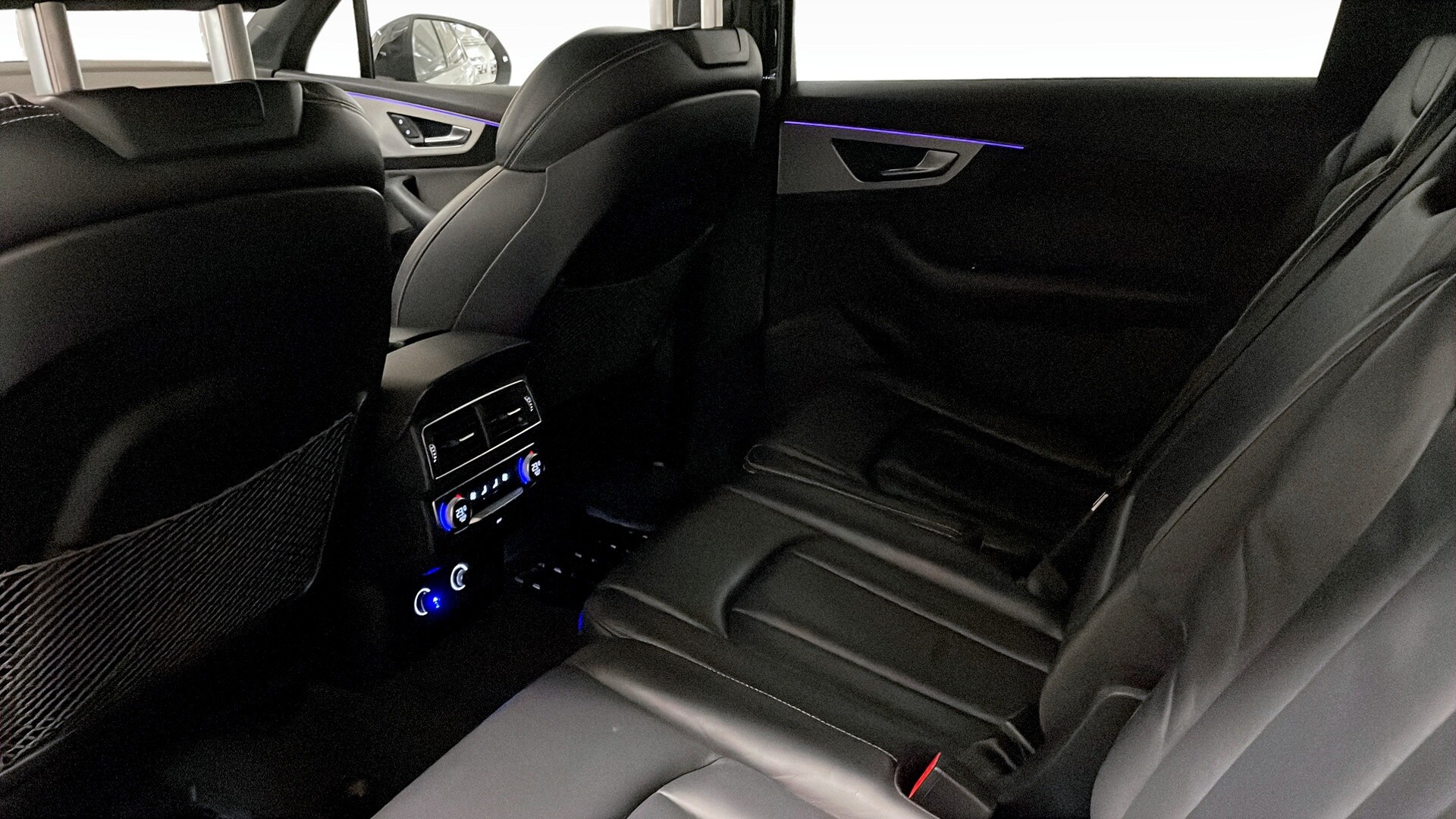 Bild som visar&nbsp;Audi Q7&nbsp;Q7 50 TDI quattro S line 286 hk tiptronic - för mer information kontakta din Audi Partner