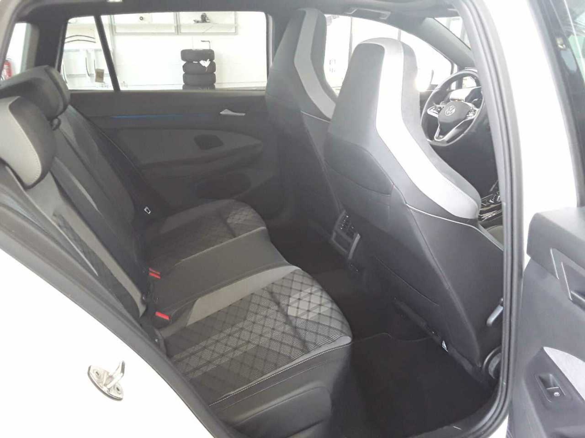 Volkswagen Golf Variant R-Line