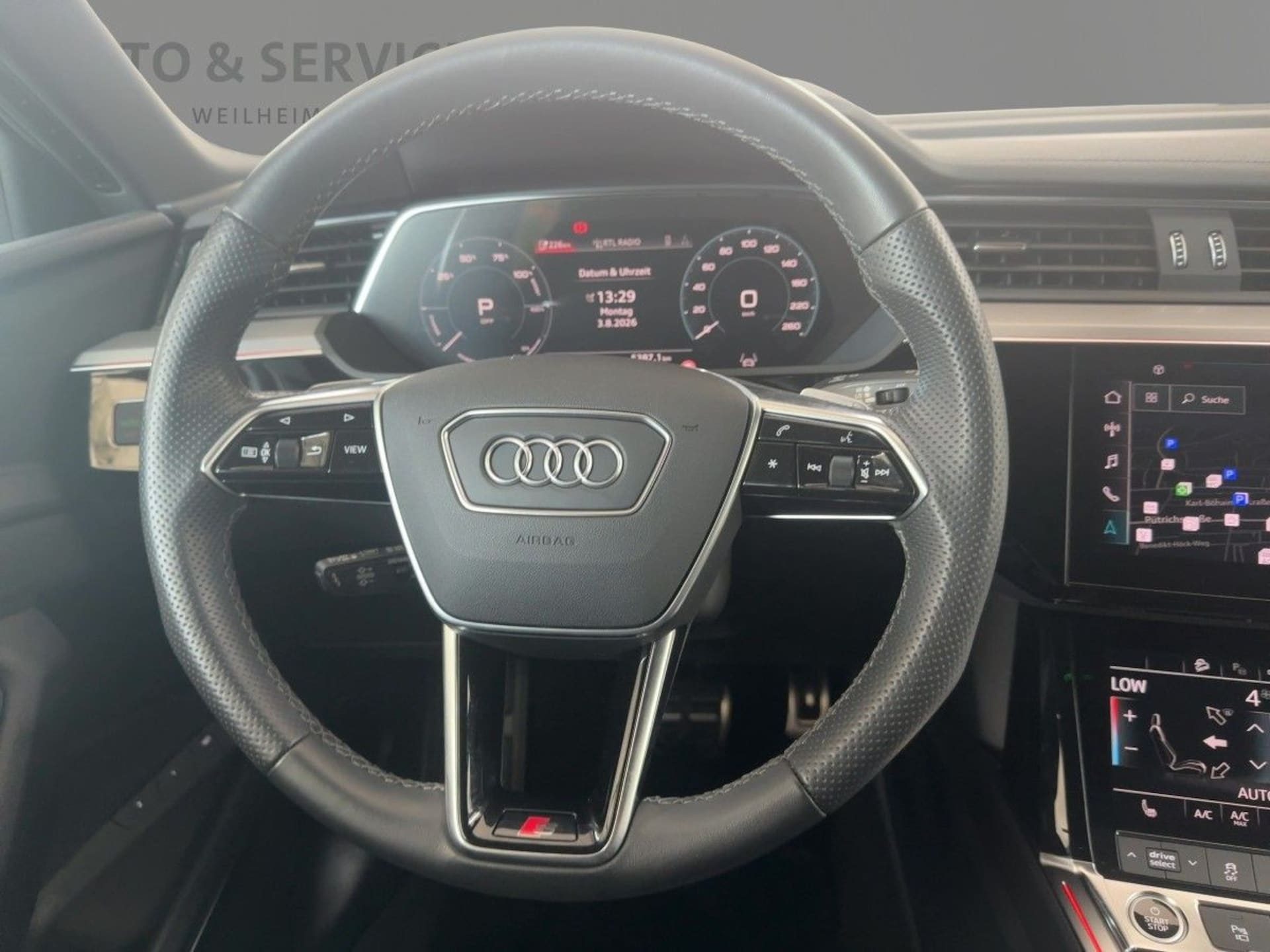 Audi Q8 e-tron S line