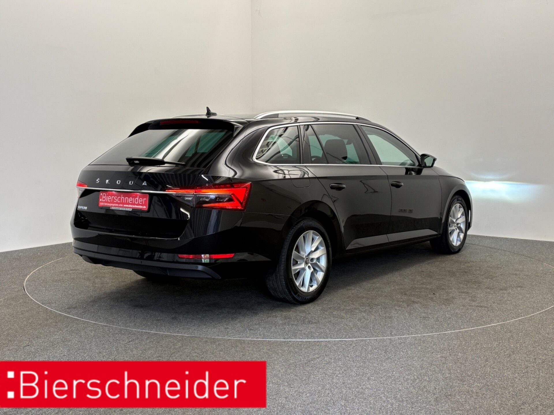 Skoda Superb Combi Style