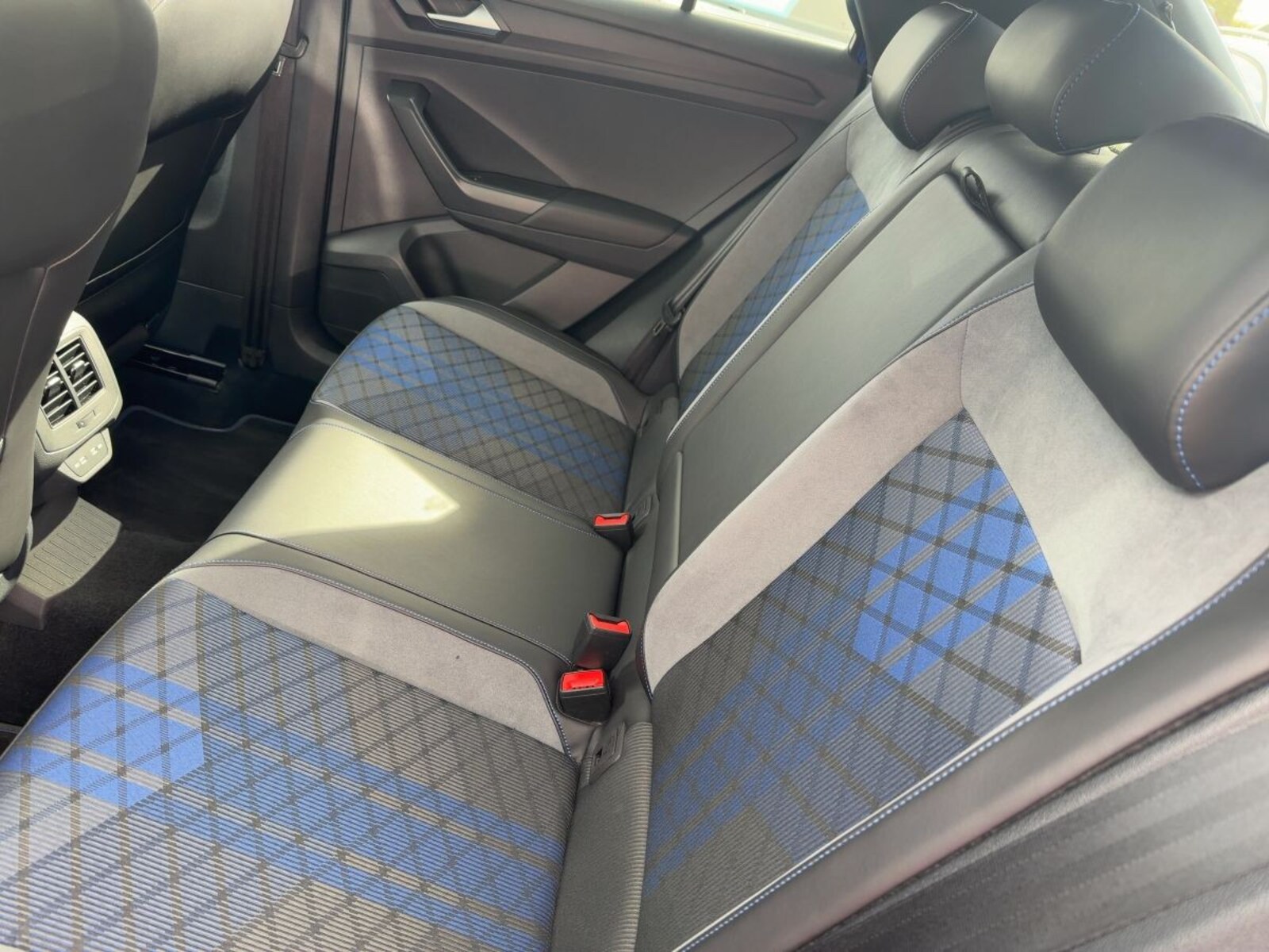 Volkswagen T-Roc – Bild 8