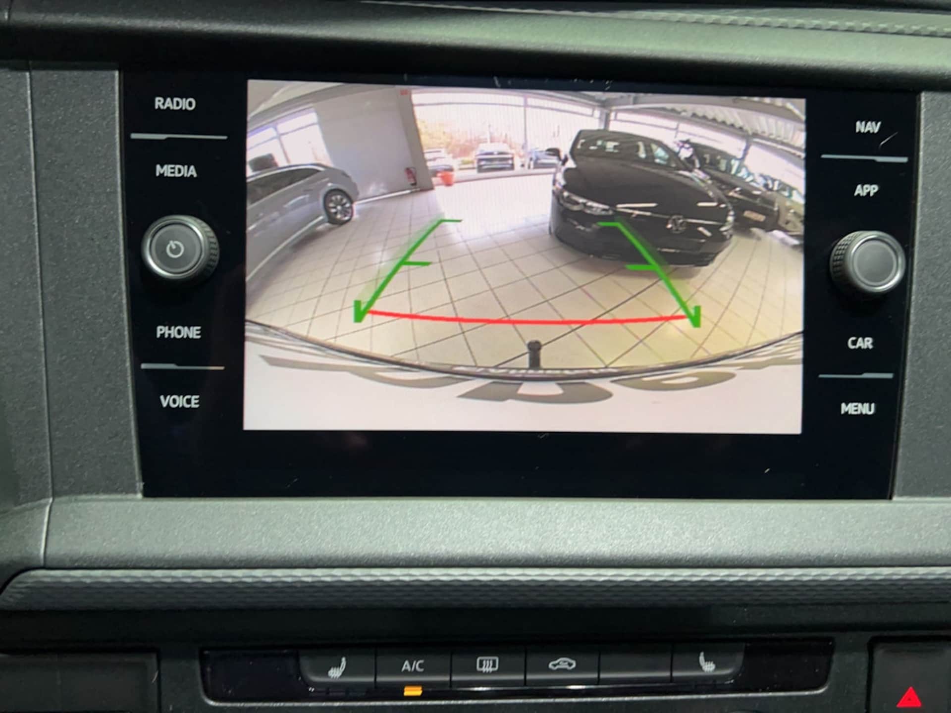 Volkswagen T6.1 Transporter Kombi kurzer Radstand
