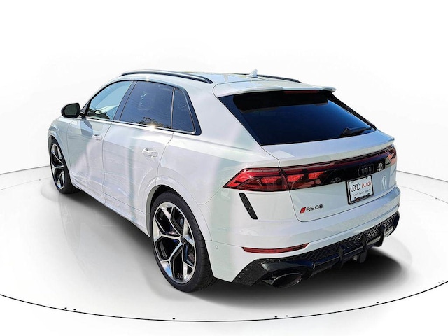 2026 Audi RS Q8 SUV performance