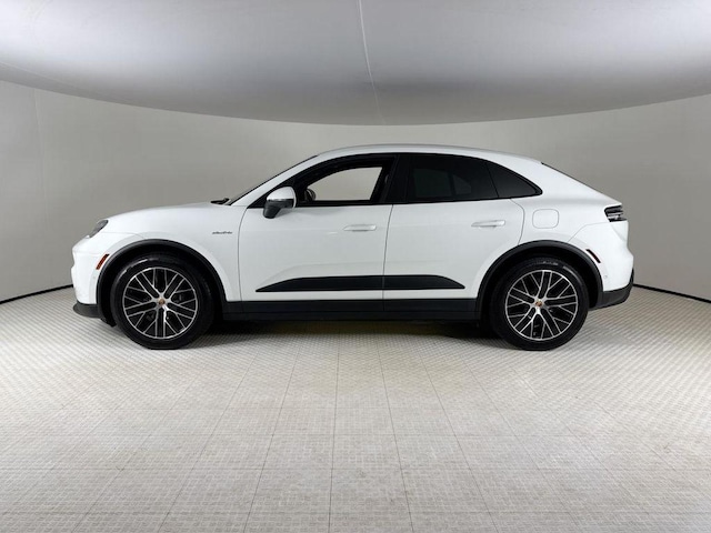 2025 Porsche Macan Electric