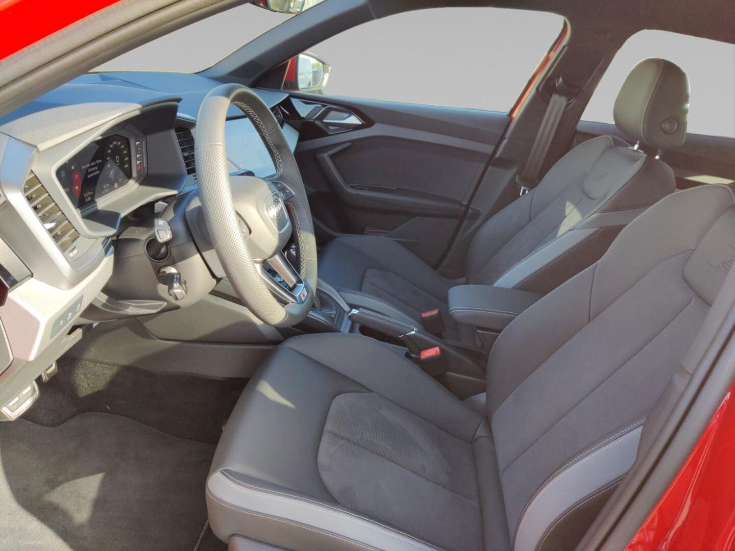 Bild über Audi A1 allstreet 35 TFSI S tronic - für weitere Informationen kontaktieren Sie den Audi Partner