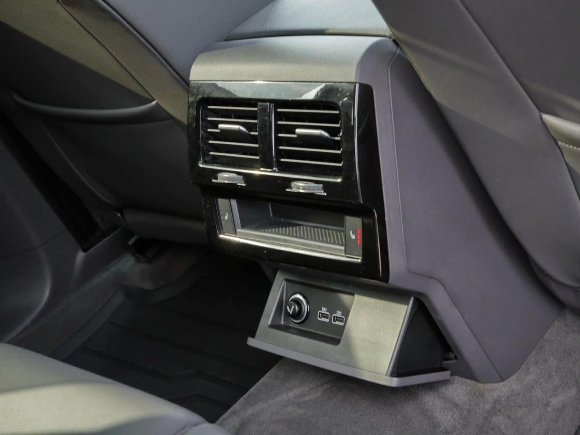 Volkswagen Touareg Basis-Modell