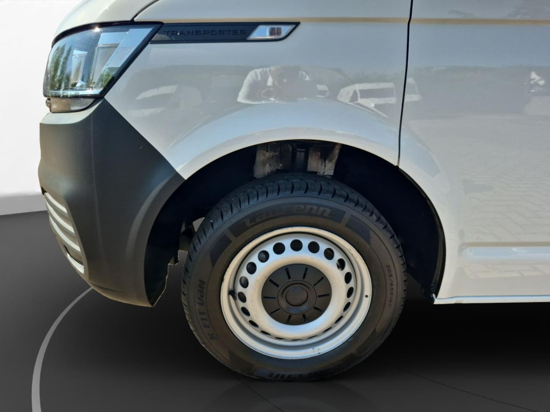 Volkswagen T6.1 Transporter Kasten langer Radstand