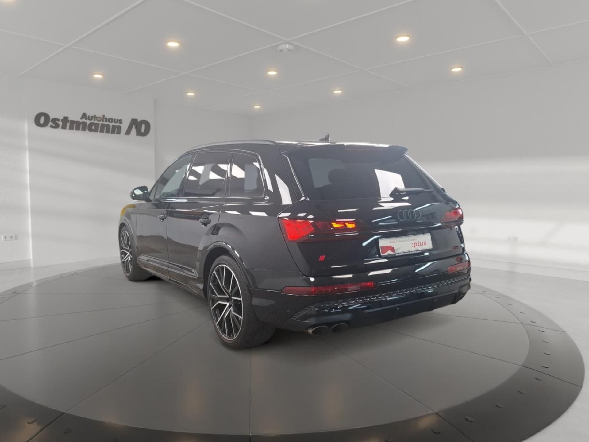 Audi SQ7 SUV