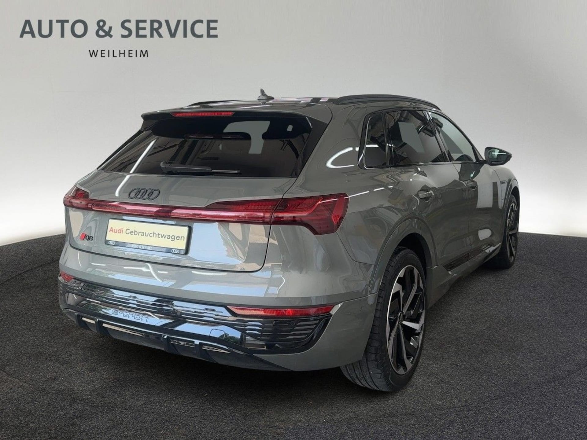 Audi Q8 e-tron S line