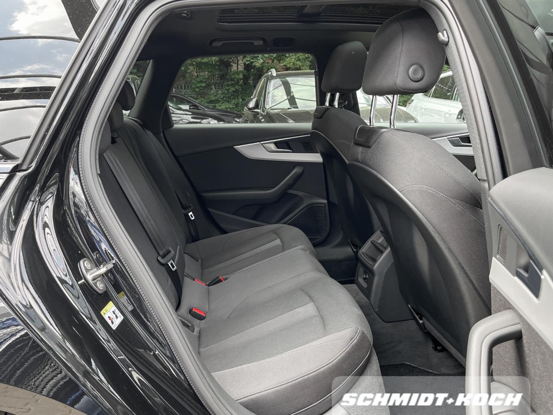 Audi A4 Avant S line