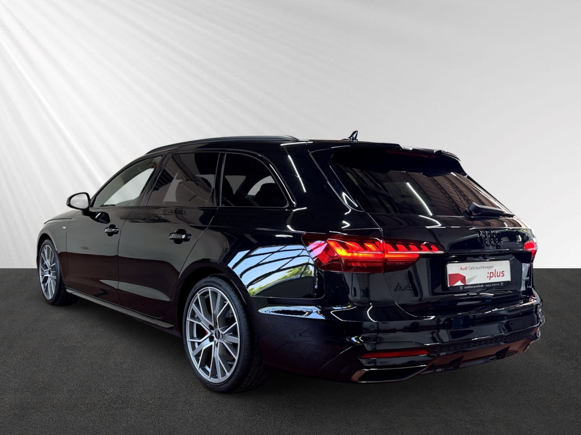 Audi A4 Avant S line